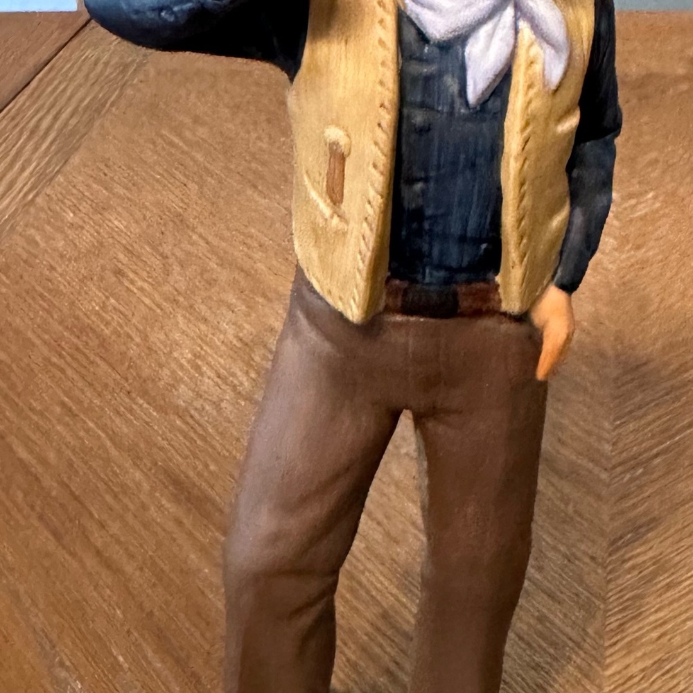 John Wayne Avon Figurine 1985